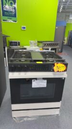 Bespoke 6.0 cu. ft. Smart Slide-In Gas Range with Air Fry & Precision Knobs in White Glass - Image 2