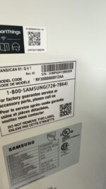 Bespoke 3-Door French Door Refrigerator (30 cu. ft.) with Beverage Center™ in White Glass - Image 6