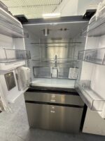 Bespoke 29 cu. ft. 4-Door French Door Refrigerator with Inner Beverage Center™ & FlexZone™ Drawer in Stainless Steel - Image 3