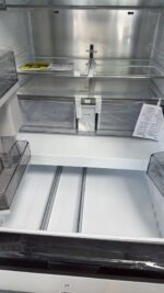 Bespoke 29 cu. ft. 4-Door French Door Refrigerator with AI Family Hub™+ & AI Vision Inside™ in White Glass - Image 6