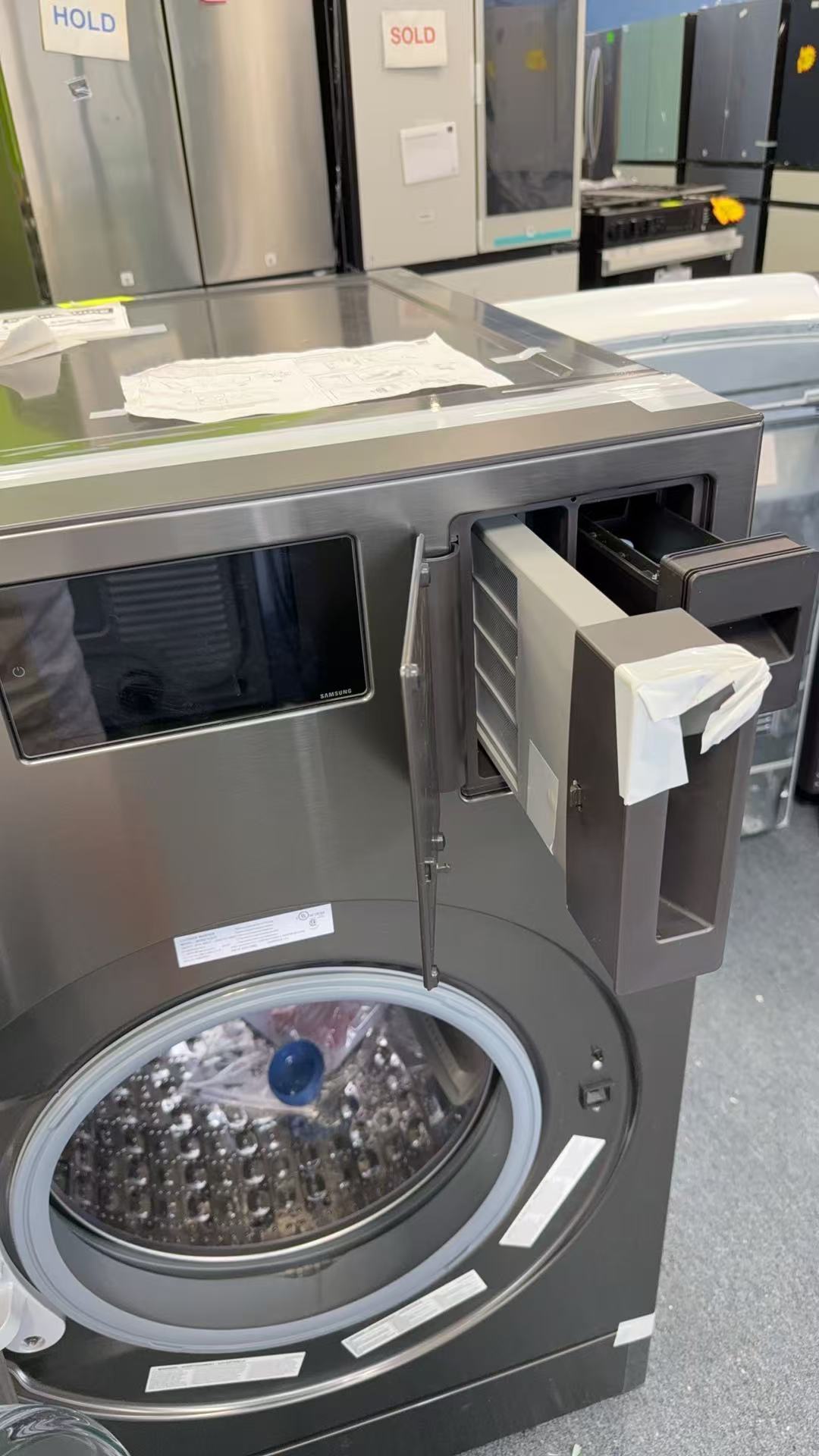 WD90F53AVS (3) 5.3 cu. ft. Bespoke AI Laundry Vented Combo™ All-in-One Ultra Capacity Washer and Electric Dryer with AI Home in Dark Steel - Image 4